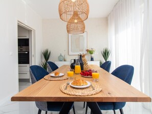 Dining - Serenity 03 House by Stay ici | Algarve Holiday Rental (Albufeira)