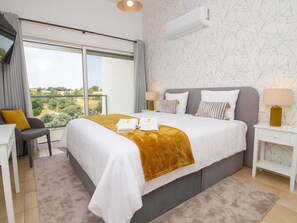 3 bedrooms, iron/ironing board, Internet, bed sheets - Serenity 09 House by Stay ici (Albufeira)