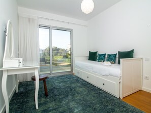 3 Schlafzimmer, Bügeleisen/Bügelbrett, Internetzugang, Bettwäsche