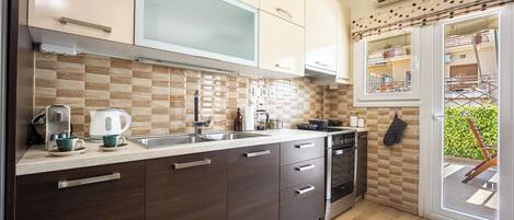 Oven, stovetop, paper towels