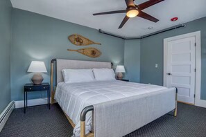 4 bedrooms, desk, iron/ironing board, free WiFi