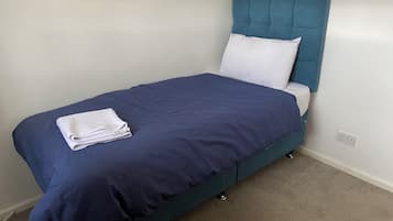 Quarto solteiro standard, 1 cama de solteiro, vista para o jardim | Wi-Fi de cortesia