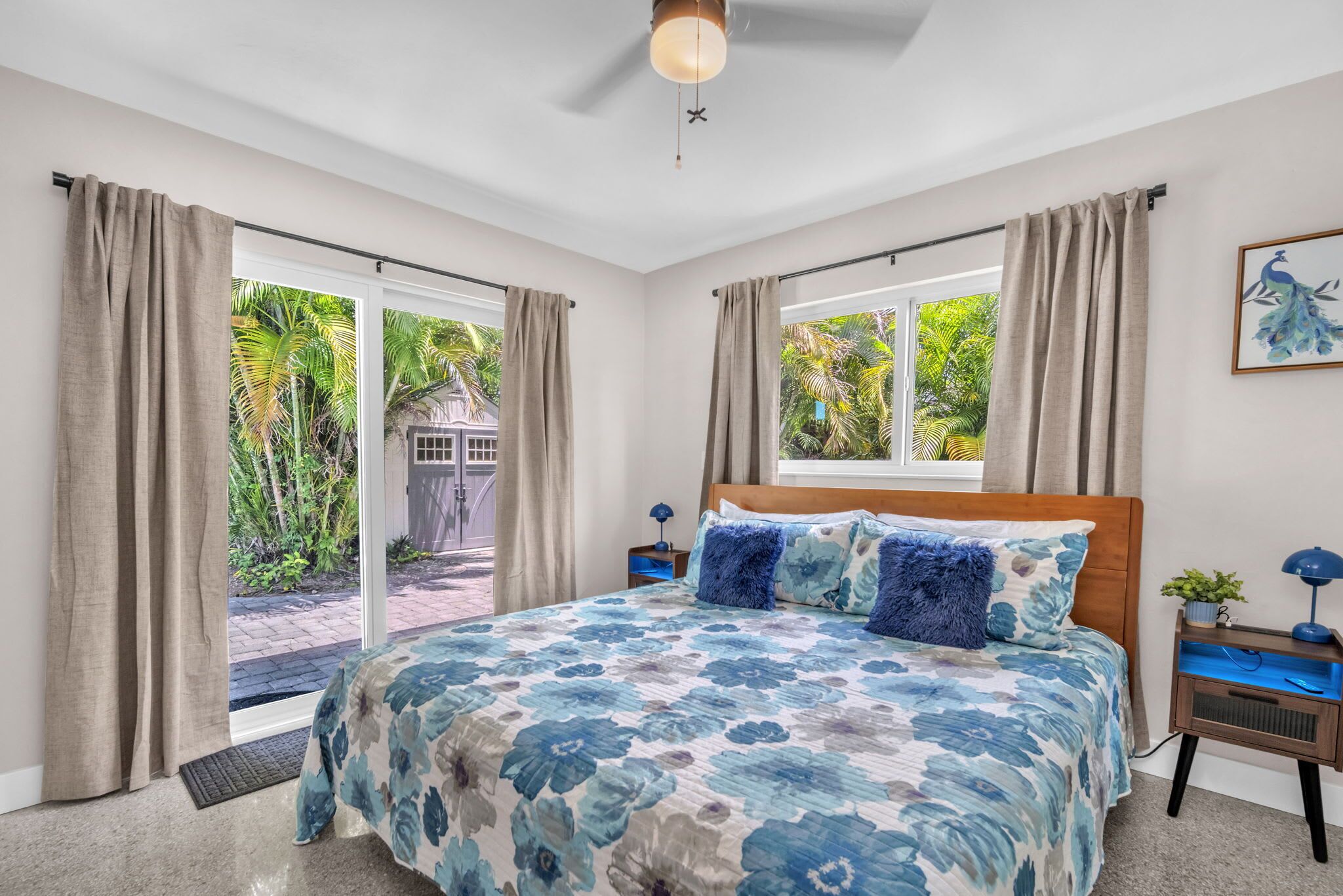 3 habitaciones, tabla de planchar con plancha, wifi y ropa de cama 