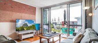 Relaxed Bayside Living Sleeps 4