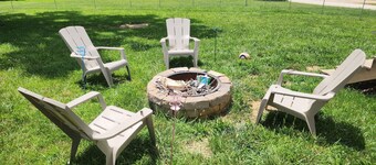 3-bedroom home in the quiet and peaceful Waynesville area.