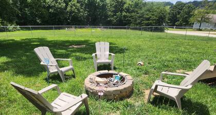 3-bedroom home in the quiet and peaceful Waynesville area.