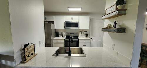 3-bedroom home in the quiet and peaceful Waynesville area.