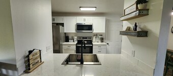 3-bedroom home in the quiet and peaceful Waynesville area.