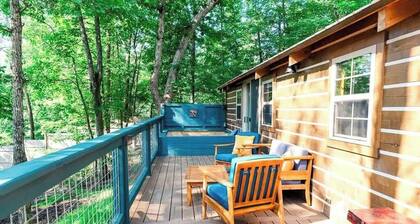 Mountaintop Retreat - central hiking & activities