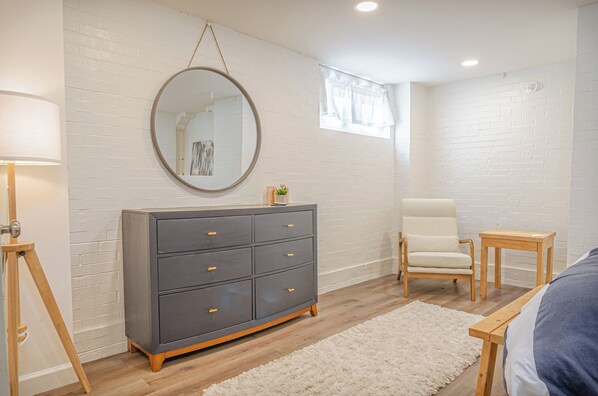 Free WiFi - The Midtown Cozy Nook - Near Fort Moore (Columbus)