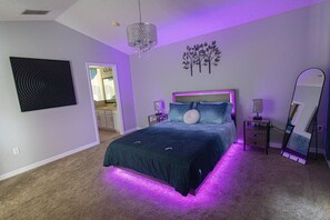 4 bedrooms, iron/ironing board, WiFi, bed sheets - Charming 4-bedroom house with WiFi, AC in lovely Kissimmee (Kissimmee)