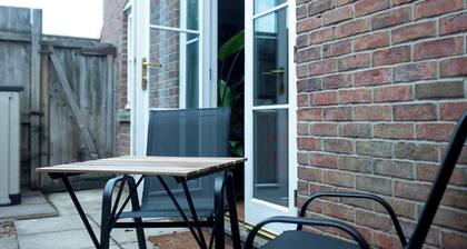 Avalon Sunrise our enchanting cottage in the heart of Glastonbury