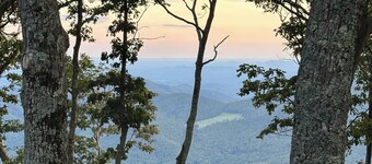 NEW! Warren’s Woods! Spacious 5-bedroom house in fantastic Wintergreen Resort