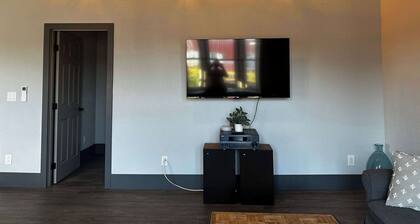 Modern Downtown Retreat