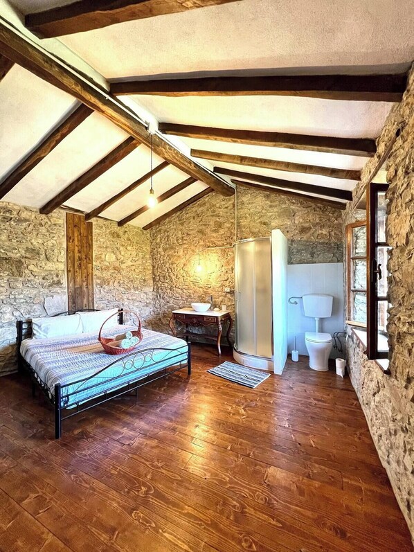 1 habitación, wifi y ropa de cama 