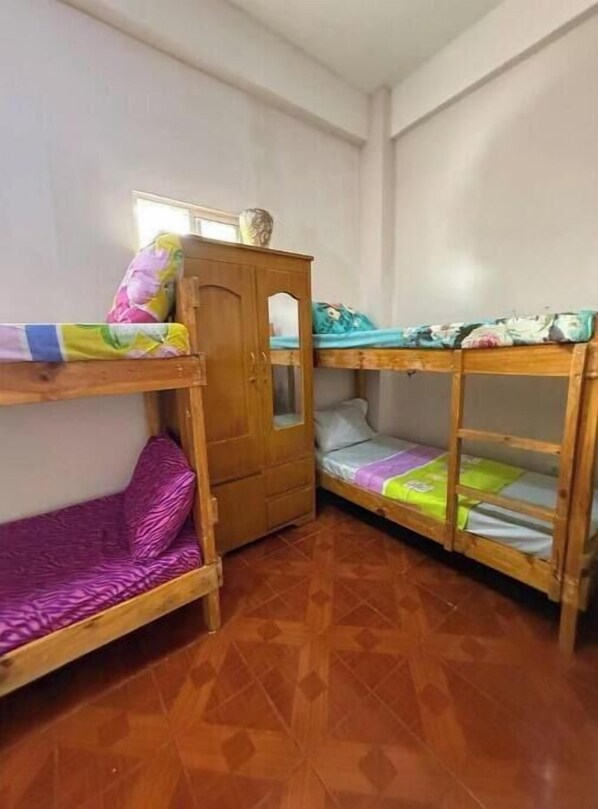 1 bedroom, WiFi, bed sheets