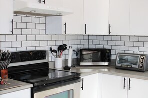 Microwave, oven, stovetop, dishwasher