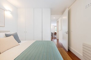 1 quarto, ferros/tábuas de passar roupa, acesso à internet