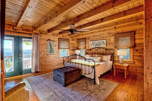 Room - Secluded 3 Bedroom Cabin w/hot tub in the mountains of Clayton, Ga (Clayton)