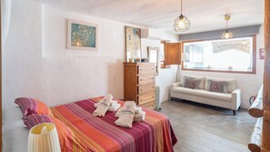 1 bedroom, iron/ironing board, WiFi