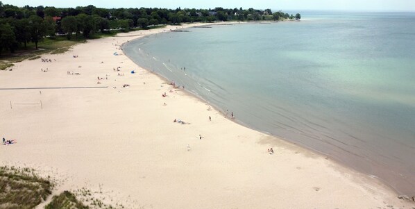 Sun-loungers, beach towels