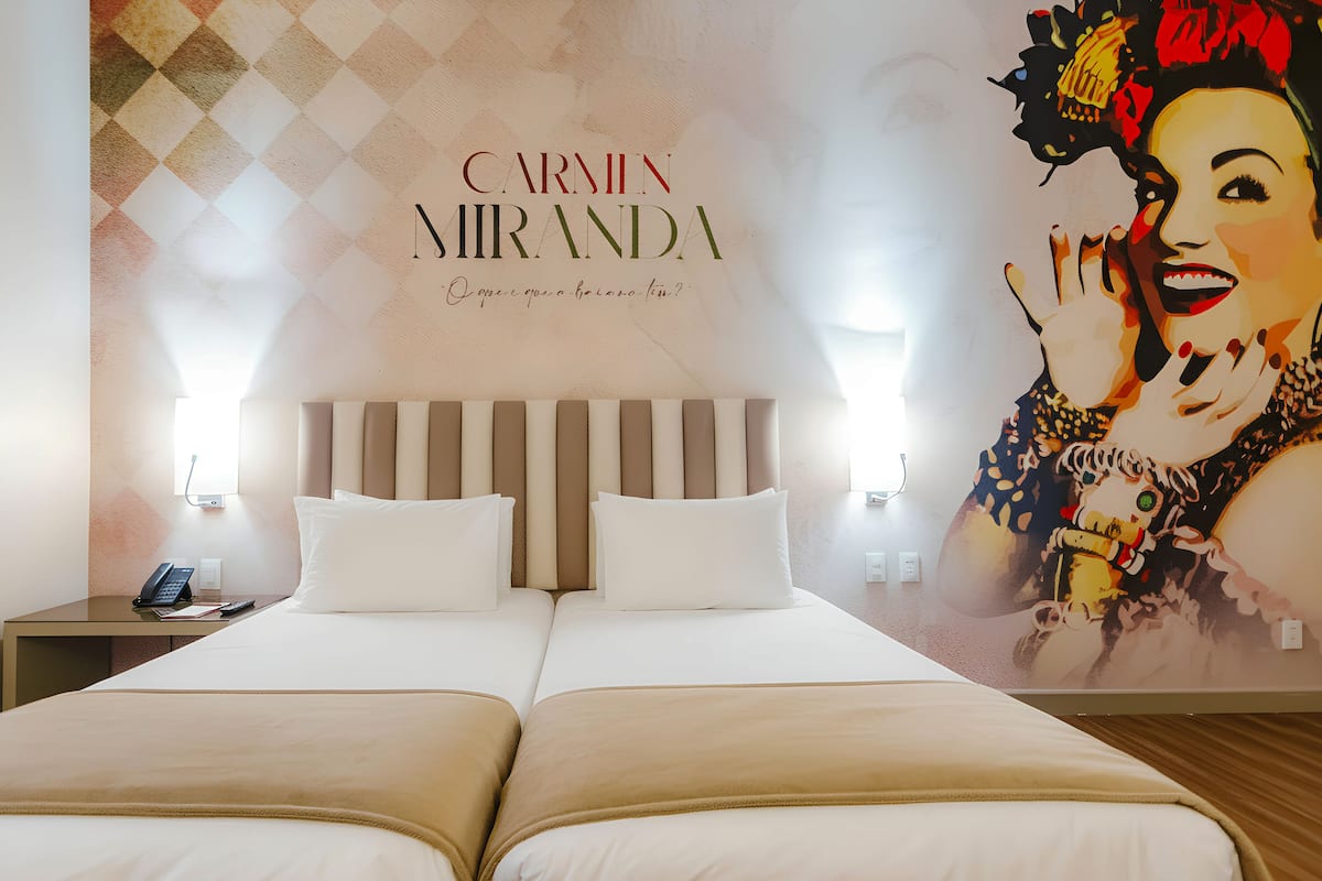 Caixa forta a l'habitació, escriptori, cortines opaques i wifi gratuïta