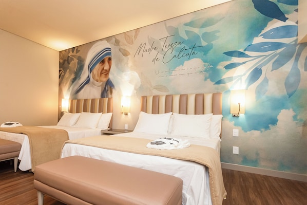 Caixa forta a l'habitació, escriptori, cortines opaques i wifi gratuïta