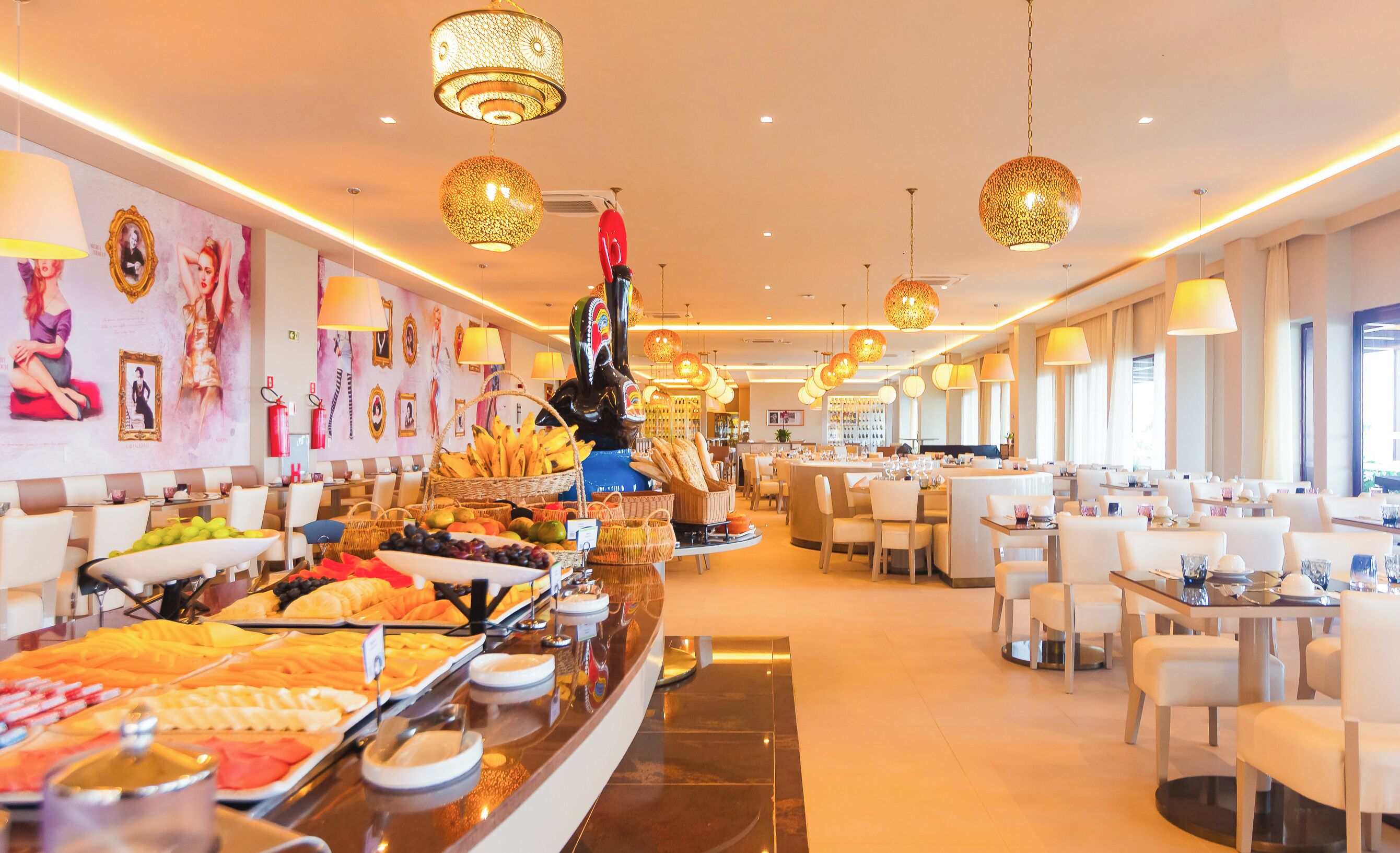 包含每日自助早餐