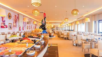 Colazione a buffet inclusa, servita tutte le mattine