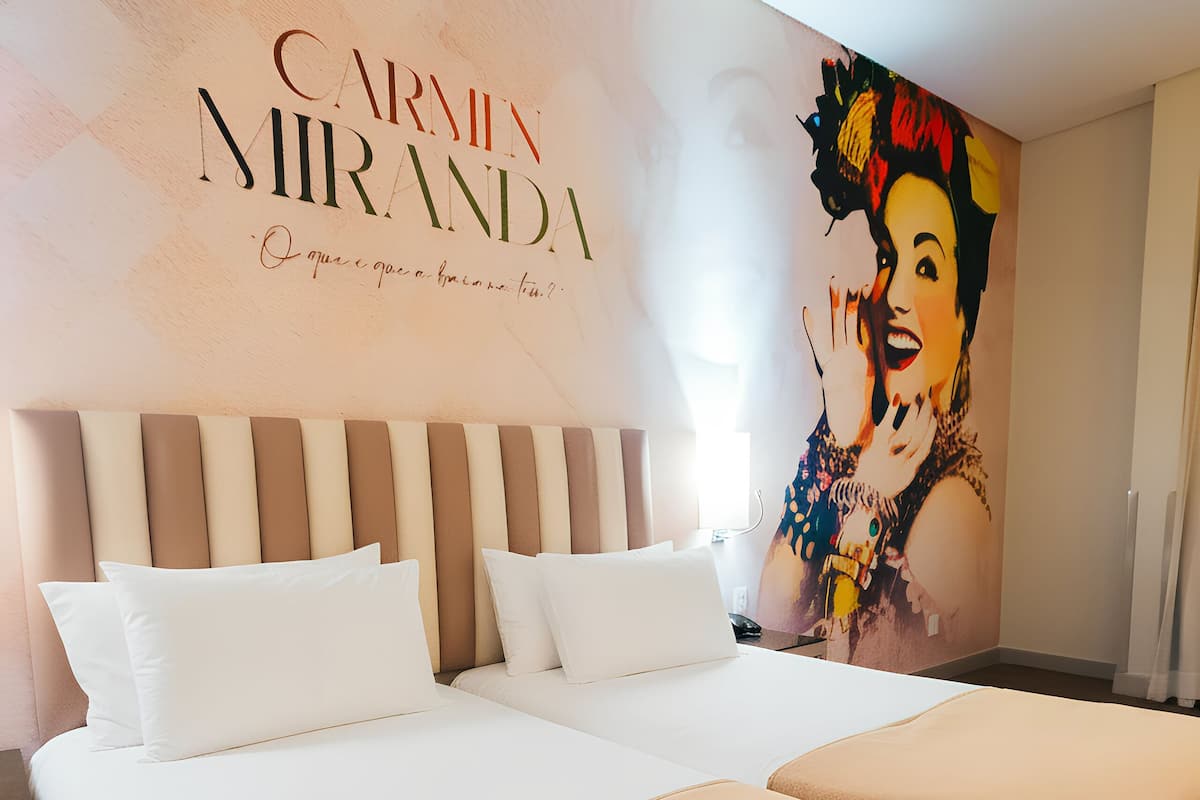 Caixa forta a l'habitació, escriptori, cortines opaques i wifi gratuïta