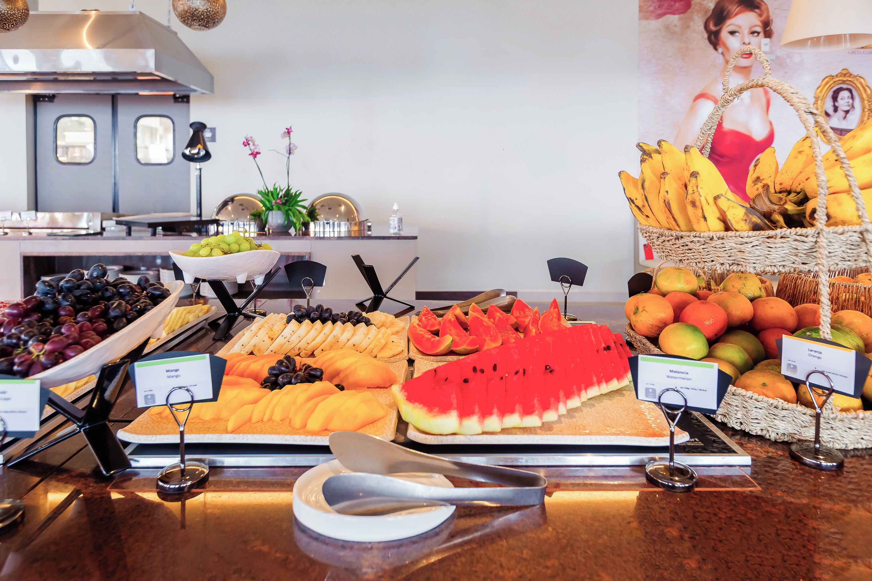 包含每日自助早餐