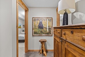 4 bedrooms, iron/ironing board, travel crib, free WiFi