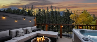 Private Hot Tub | 4 Bed Townhome