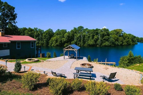 Escape to Tranquil Waters, where comfort meets calm. Enjoy serene river views and waterfront access, inviting spaces, and the perfect backdrop for rest, romance, or family fun. Boat Rental and Fishing Charters available anytime of the year.
