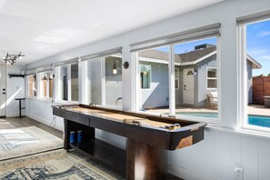 4 bedrooms