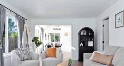 Newly Renovated! Family Home, Walking Distance to Local Restaurants, Parking