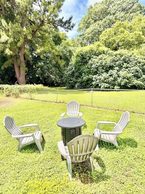 Unclassified image, 5 of 69, button - Charming Downtown Family Home with Fenced Yard (Raleigh)