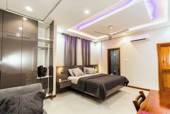 1 chambre, fer et planche à repasser, Wi-Fi, literie fournie