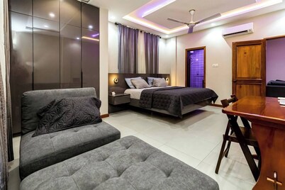 Luxury One-Bedroom Apartment