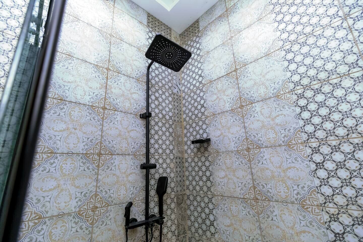 Dusche, Handtücher, Seife, Toilettenpapier