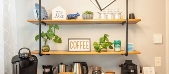 Work Space/King/Patio/Near Airport/Close to I-35