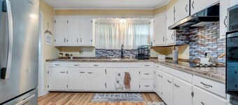 Clean, Convenient and Comfortable 3BR home