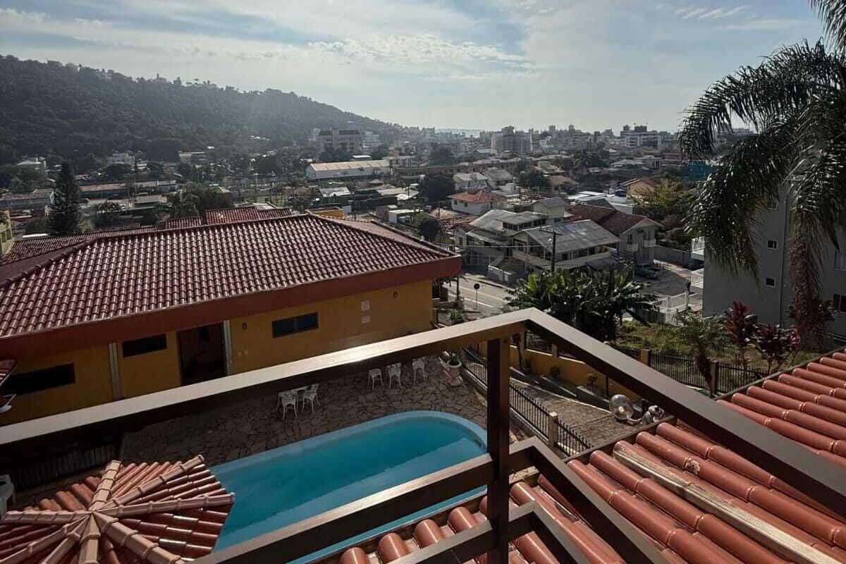 Appartement, vue piscine | Balcon