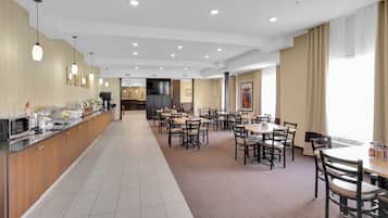 Desayuno continental incluido todos los días