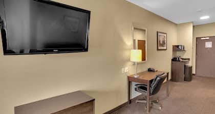 Duvernay Inn & Suites