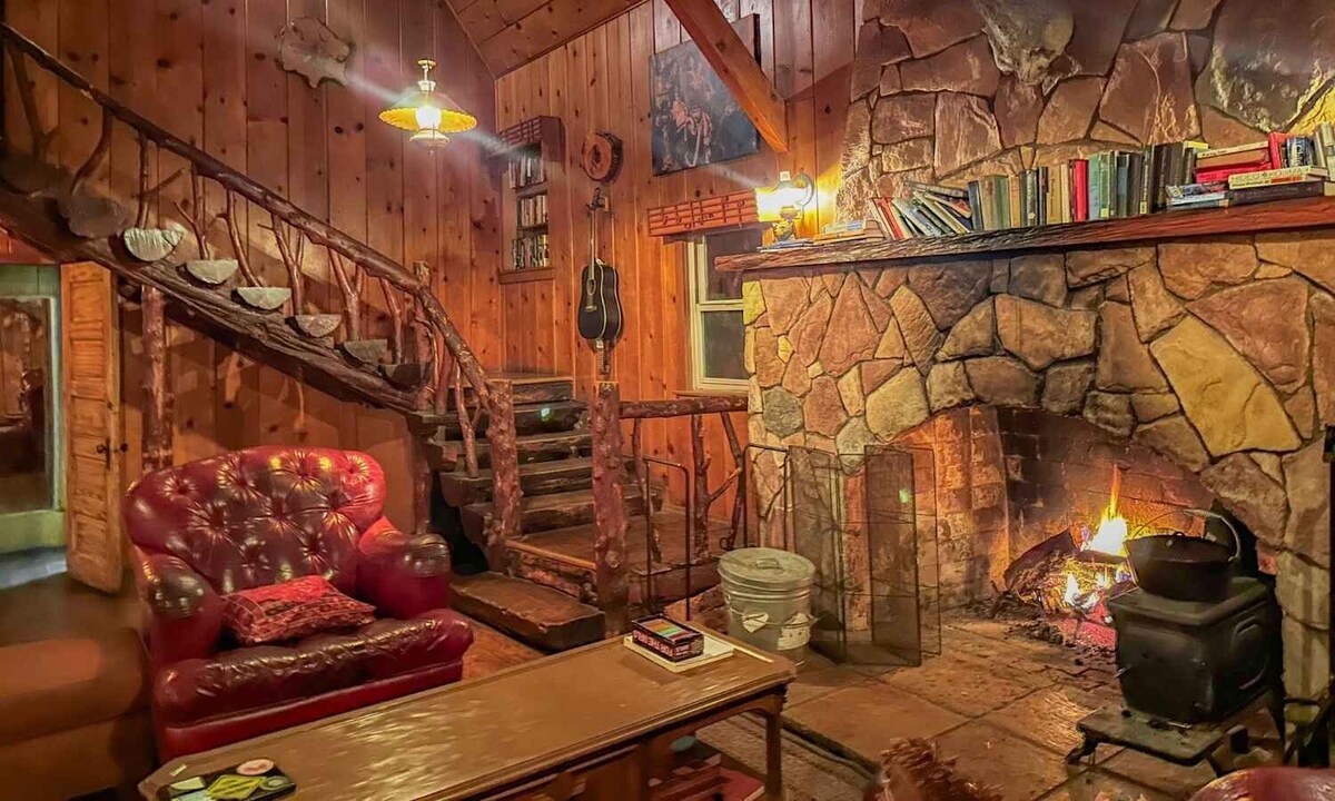 Tranquil 8-Bedroom Lodge in Big Bear Lake