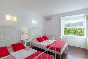 3 Schlafzimmer, Bügeleisen/Bügelbrett, WLAN, Bettwäsche