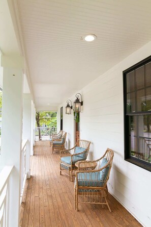 Property grounds - Speakeasy Retreat with Skyline Views (Raleigh)