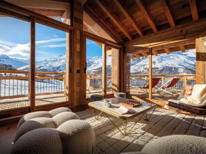 Property grounds - Chalet Ferret- Luxurious ski in ski out holiday with jacuzzi - OVO Network (Les Belleville)