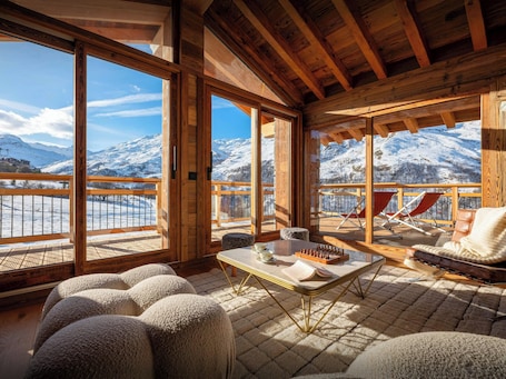 Property grounds. Chalet Ferret- Luxurious ski in ski out holiday with jacuzzi - OVO Network